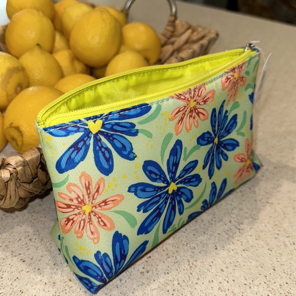 Clinique Handbags - New Clinique Makeup Case